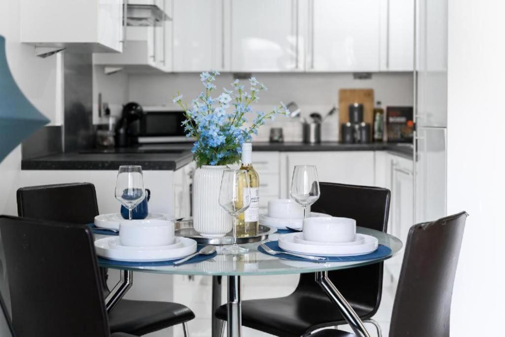 Appartement Lavish - Secure With Parking *