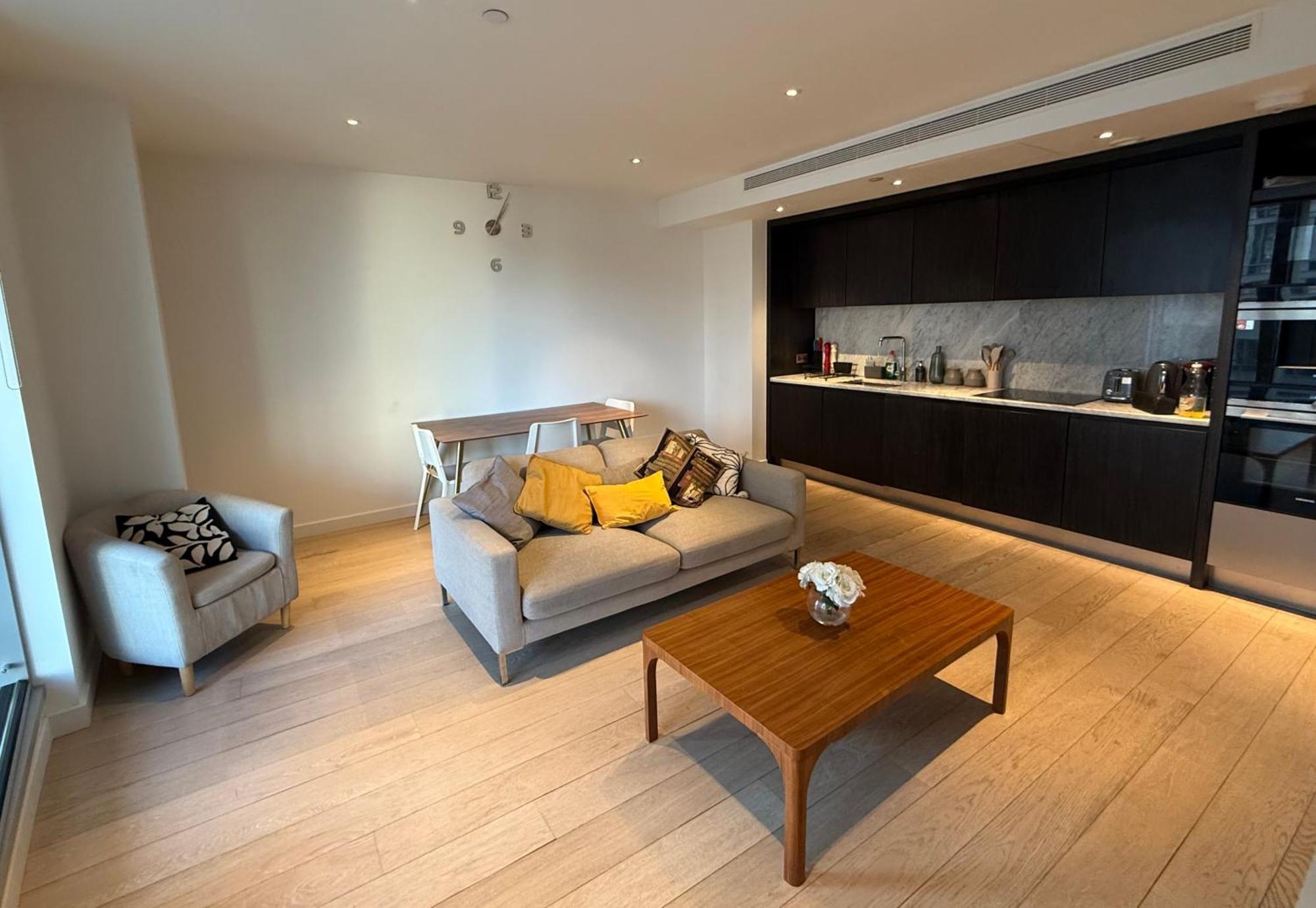 Apartment Luxury Modern 2 Bed Flat With Balcony And View - Canary Wharf Center