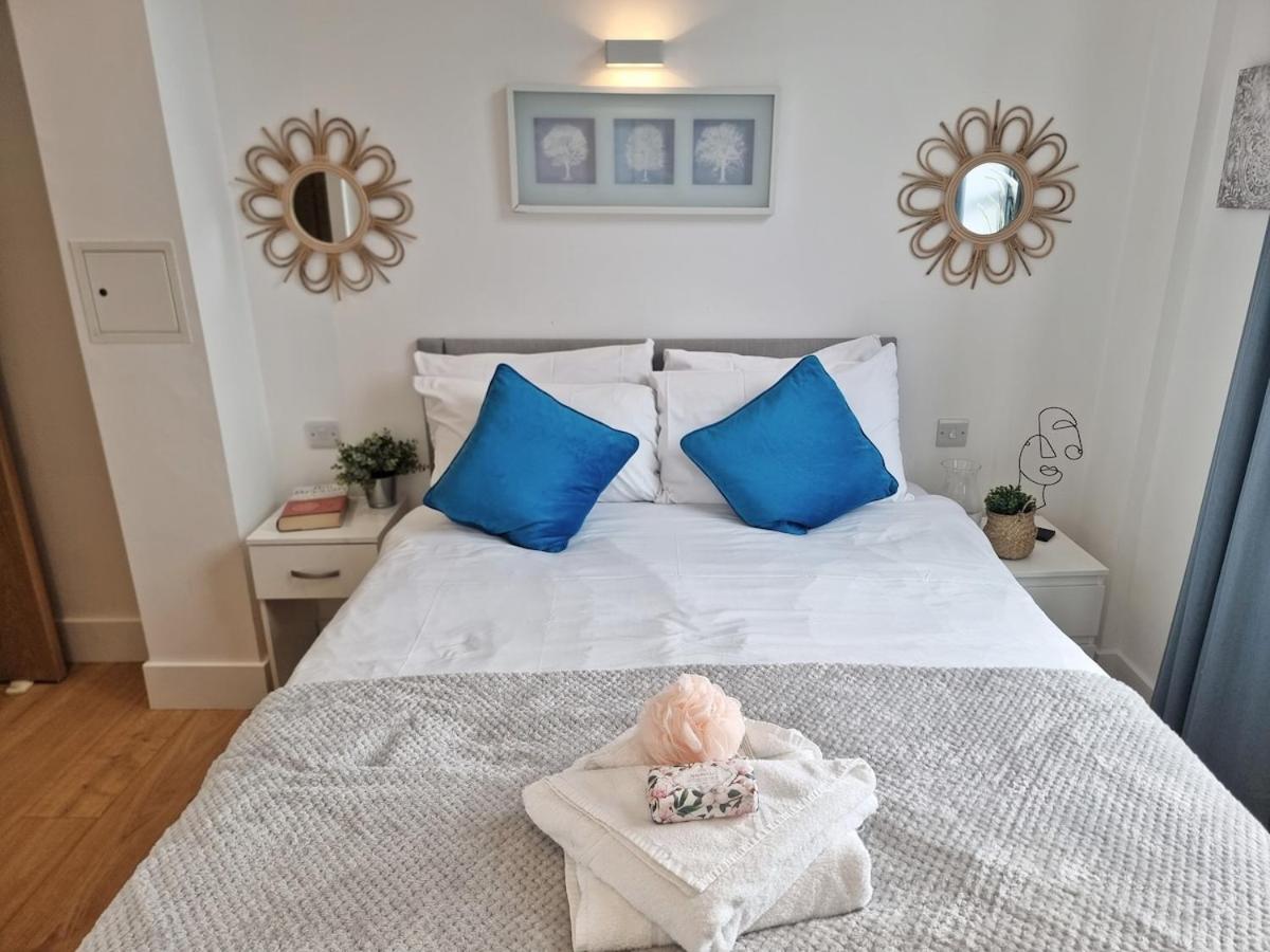 2bed Flat At Bridge With Shard Views & Lift * Londra
