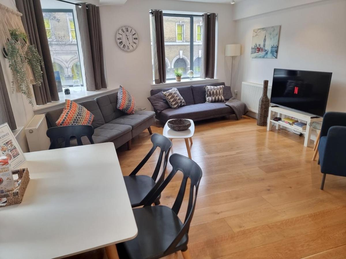 2bed Flat At Bridge With Shard Views & Lift Appartamento