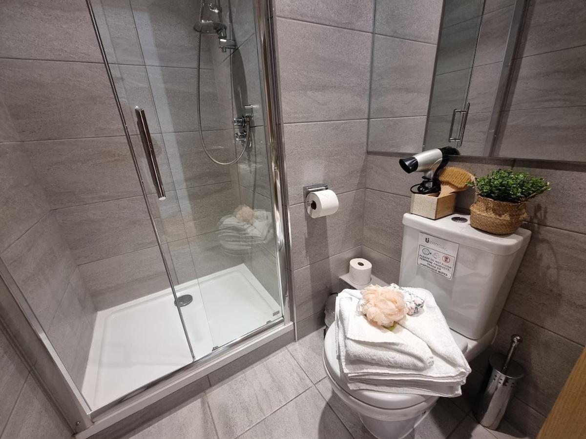 2bed Flat At Bridge With Shard Views & Lift Appartamento