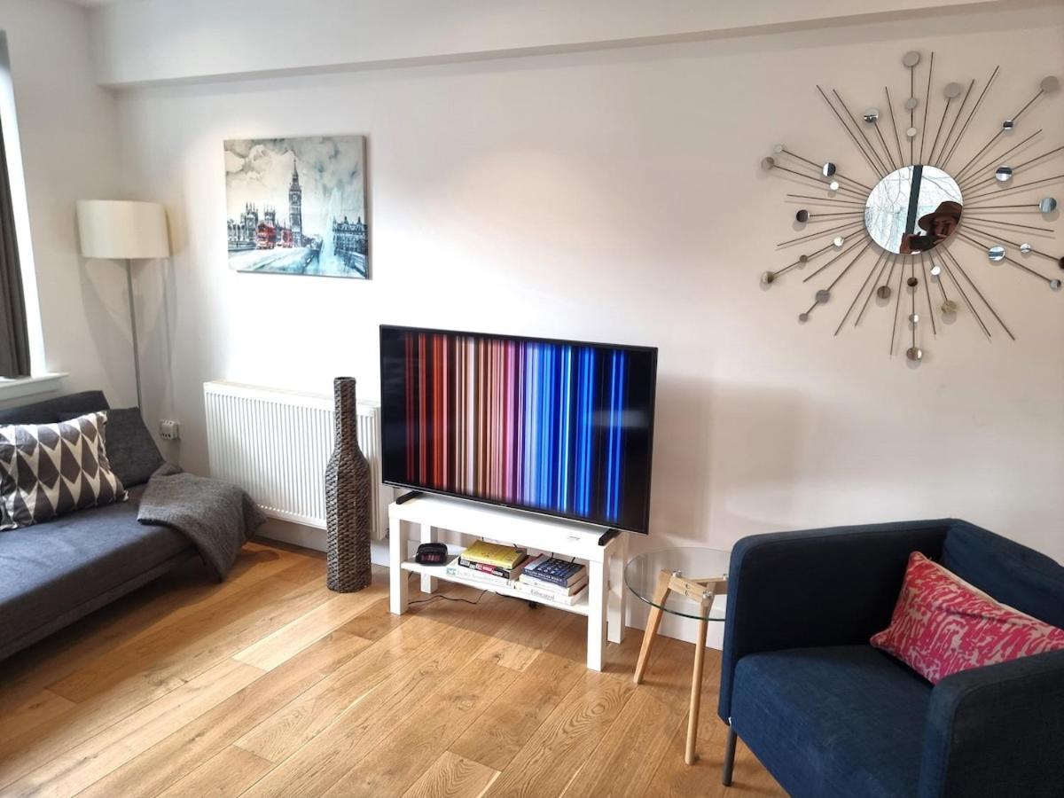 Appartamento 2bed Flat At Bridge With Shard Views & Lift Londra