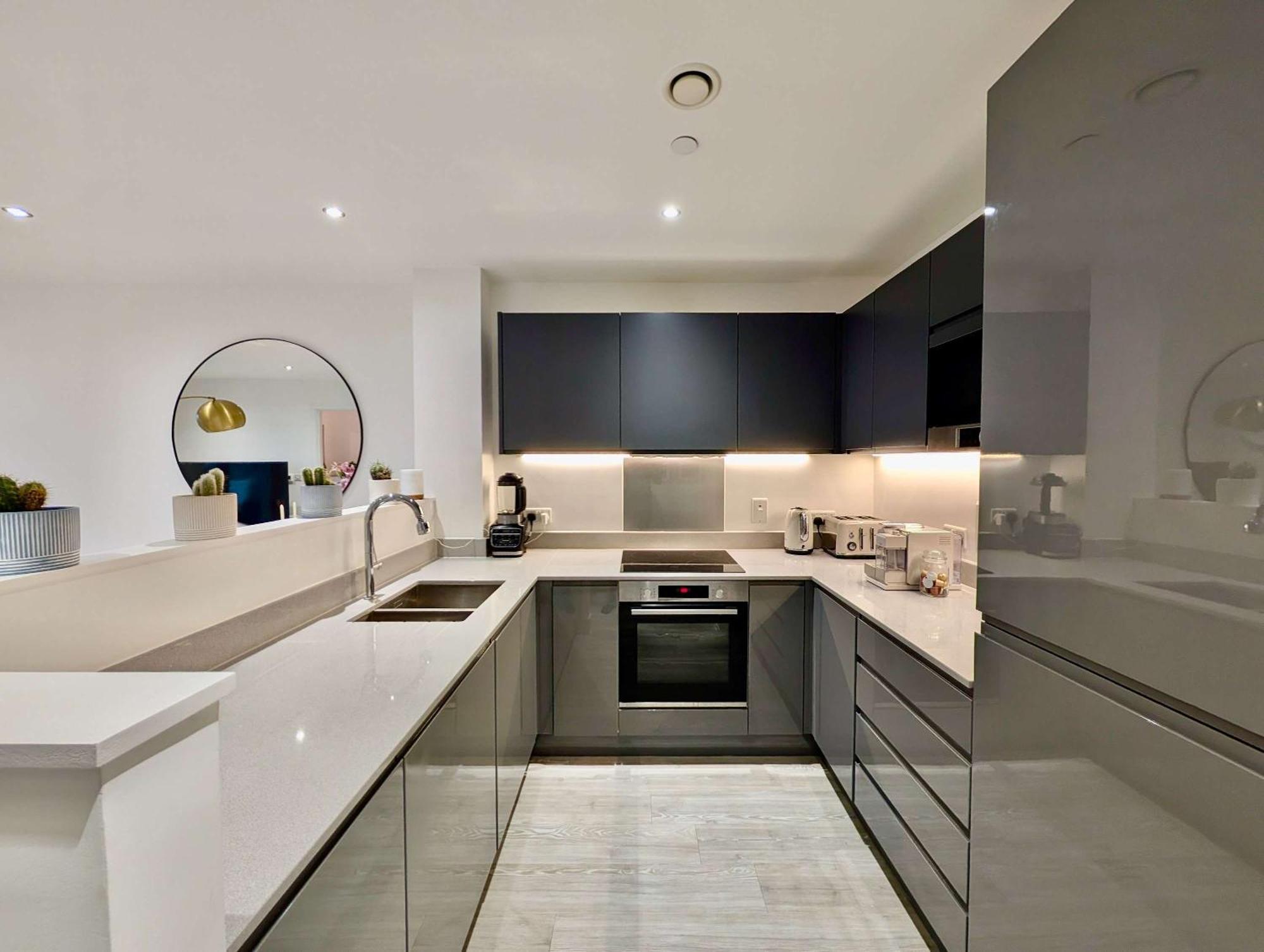 Charming Flat With Balcony In Apartment
