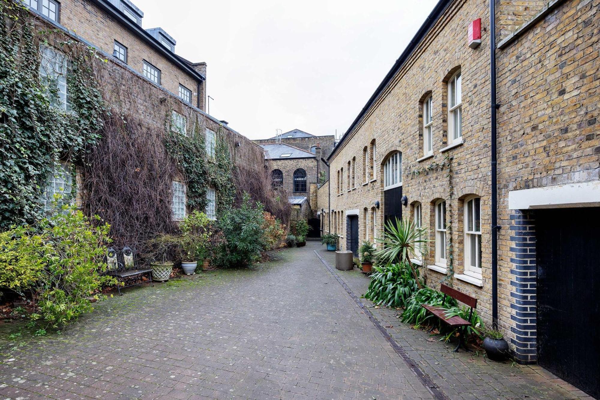 Veeve - Stables Mews Holiday home *