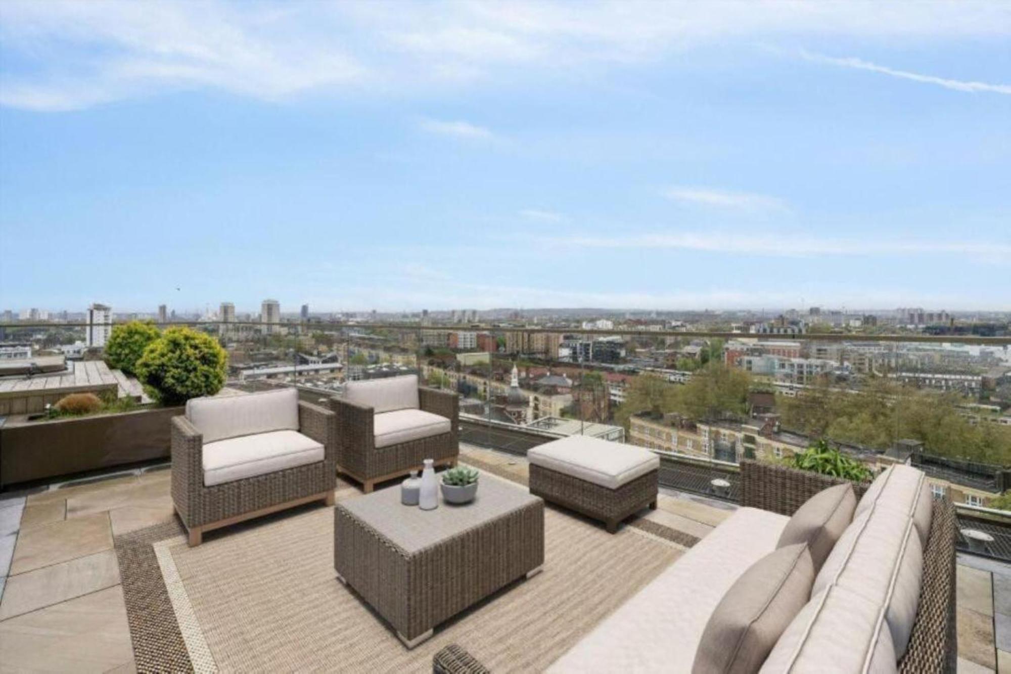 5 Million Pound Stunning Luxury Penthouse Tower Bridge Sleeps 8 Private Jacuzzi