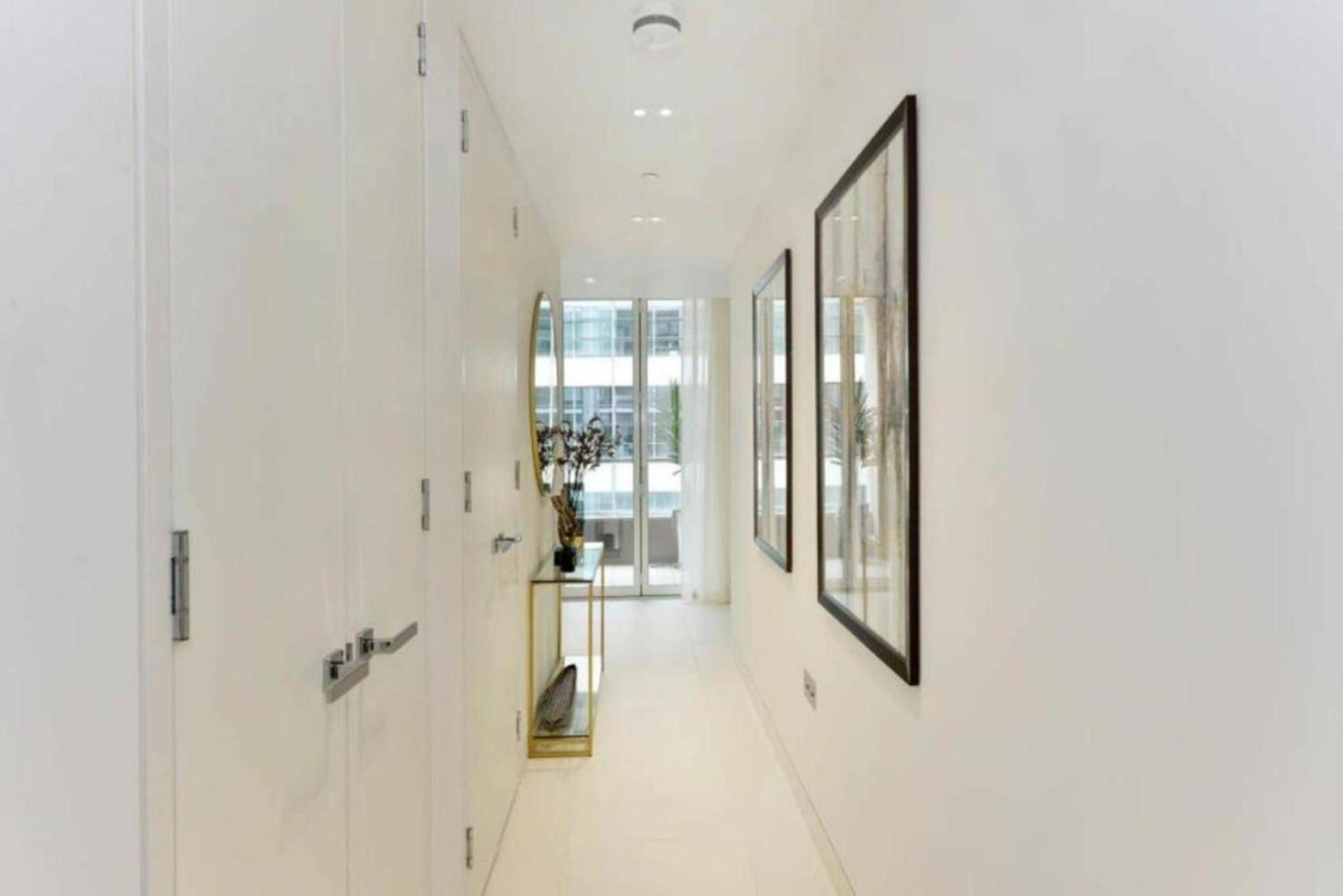 Luxury Riverside Penthouse 2000sqft