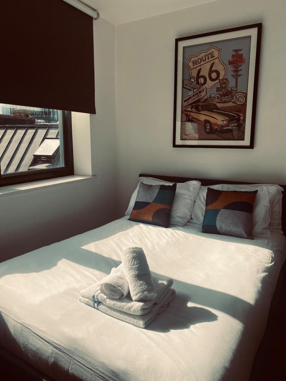 Trendy Shoreditch 3 Bed 2 Bath Penthouse With Terrace & Park View * London