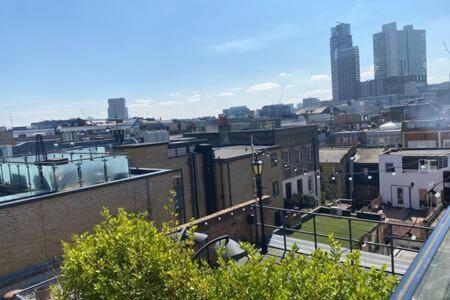 Apartment Trendy Shoreditch 3 Bed 2 Bath Penthouse With Terrace & Park View London