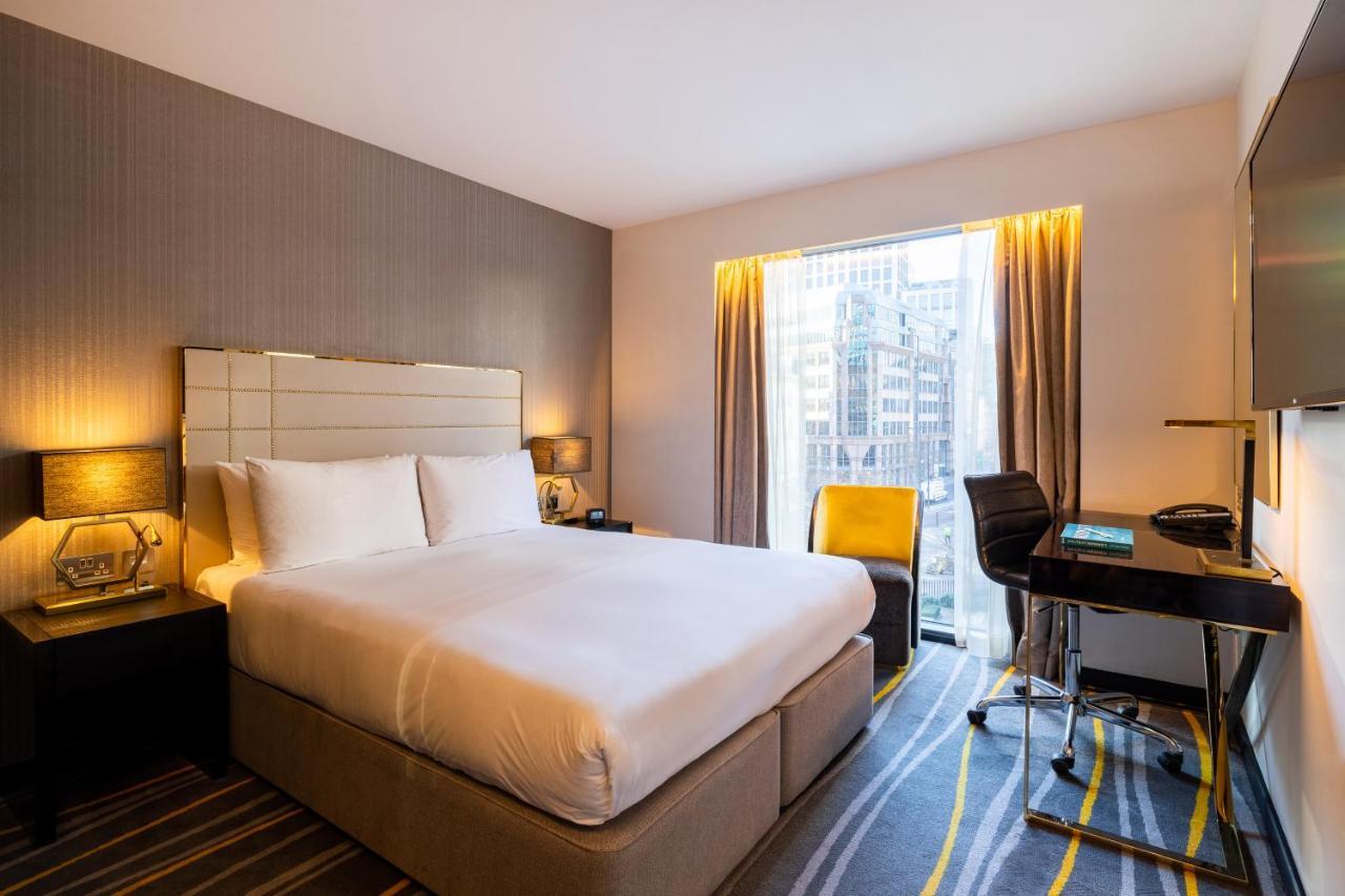 Saint Hotel
