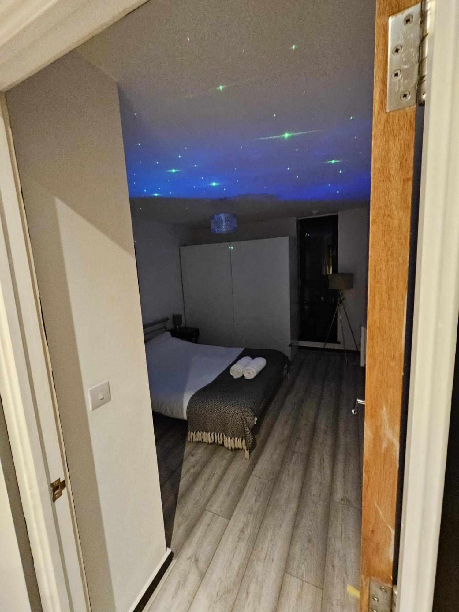 Appartement Lavish - Secure With Parking