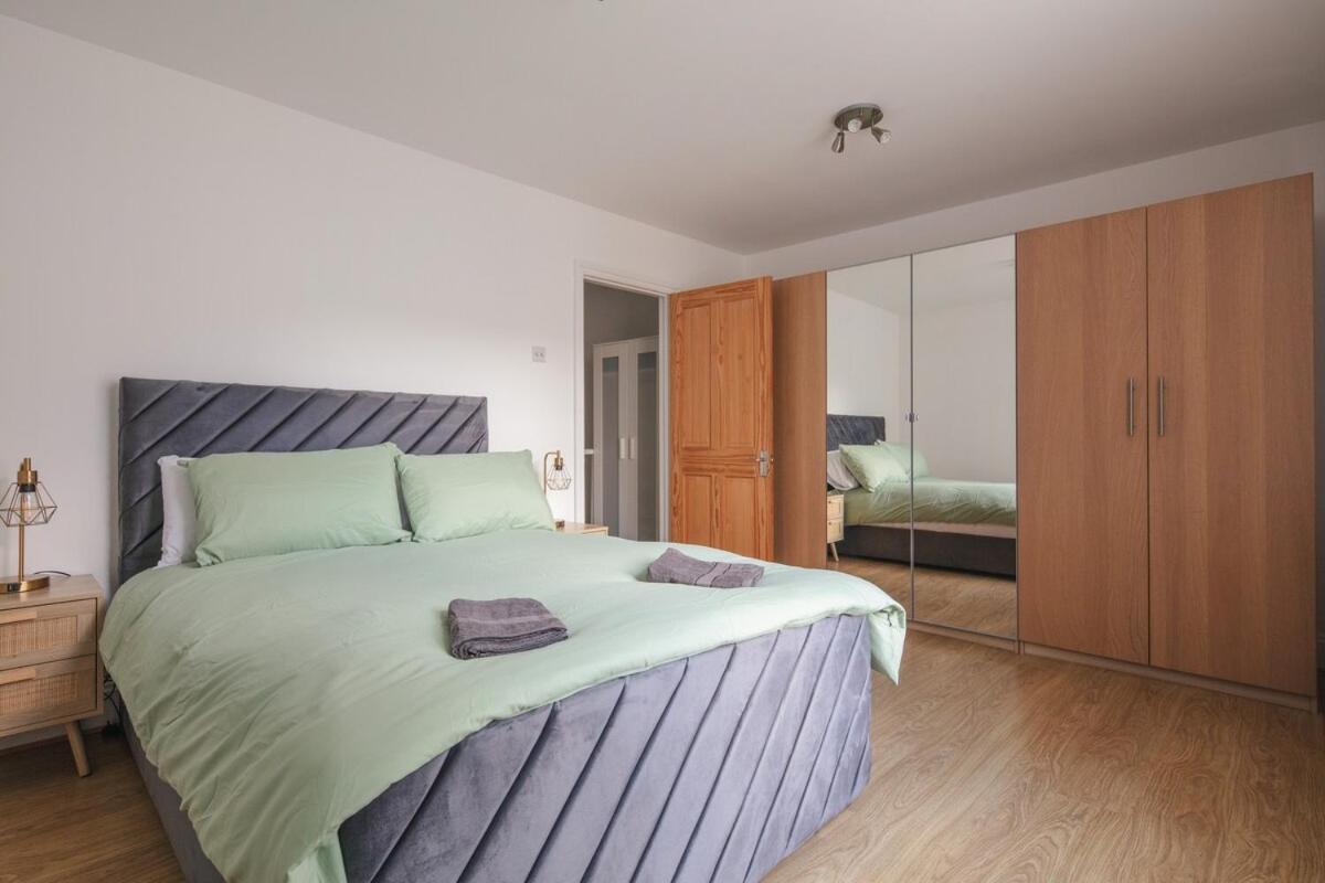 Appartamento Spacious 3 Bedroom With Ps5 And Pool Table Near O2 Arena Canary Wharf And Elizabeth Line To Londra