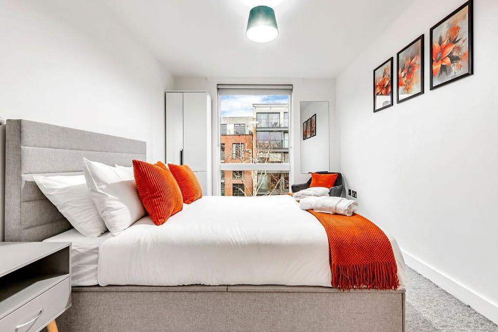 Stylish With Free Parking And Canal Views * London