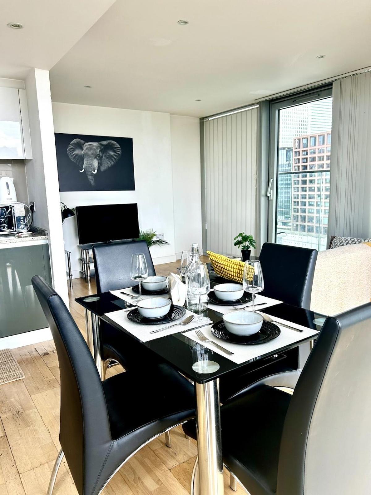 Lejlighed Luxe , Balcony , Gym , Views , 5 Minutes To Station