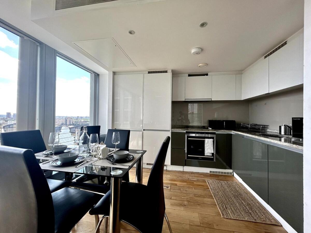 Lejlighed Luxe , Balcony , Gym , Views , 5 Minutes To Station London