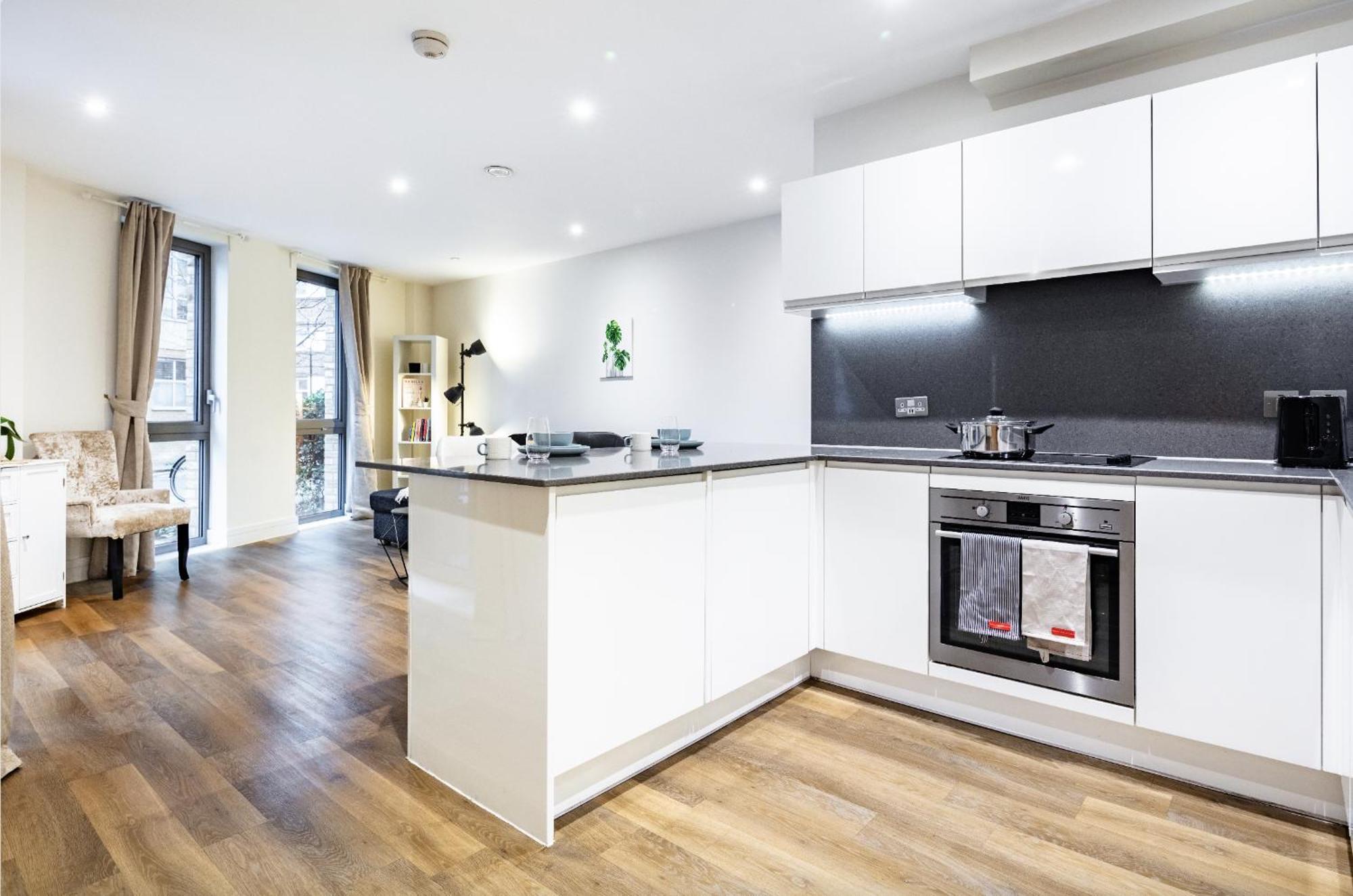 Modern New-built 1 Bedroom In Heart Of Ldn Leilighet London