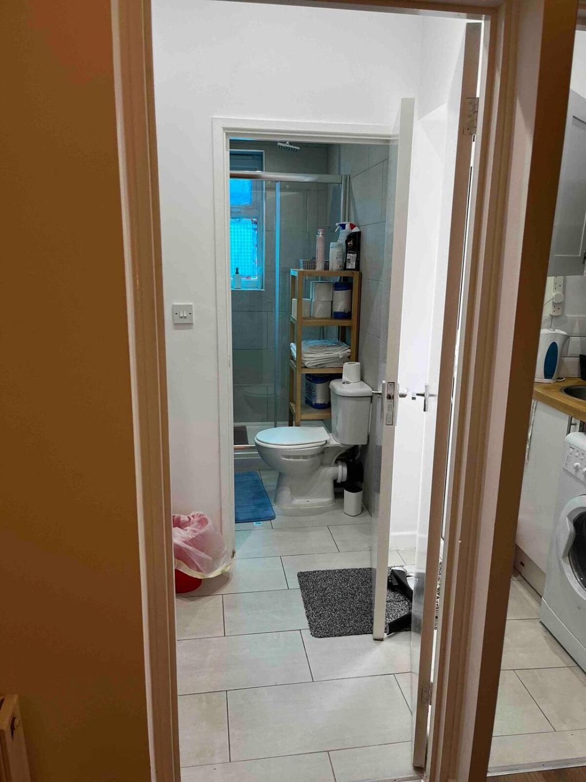 Flat With Private Entrance Gasthof London