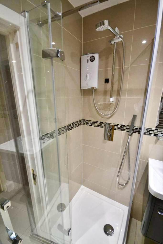 Stylish 2 Bedrooms Flat In Tower Bridge Apartment *