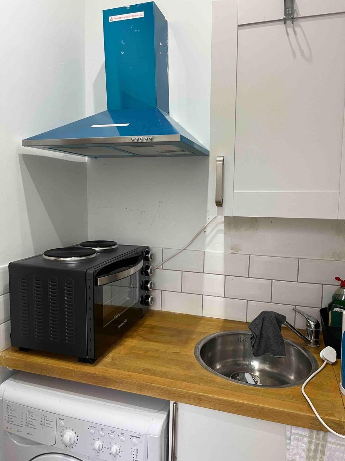 Flat With Private Entrance * London