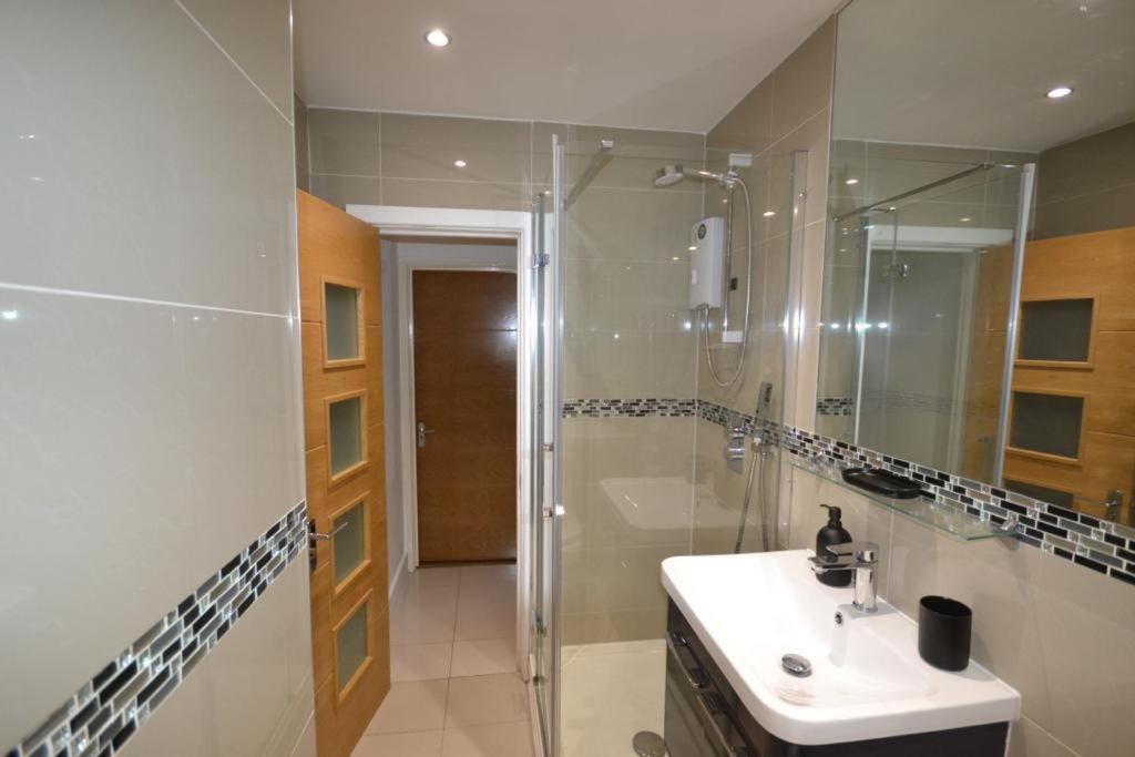 Stylish 2 Bedrooms Flat In Tower Bridge Apartment