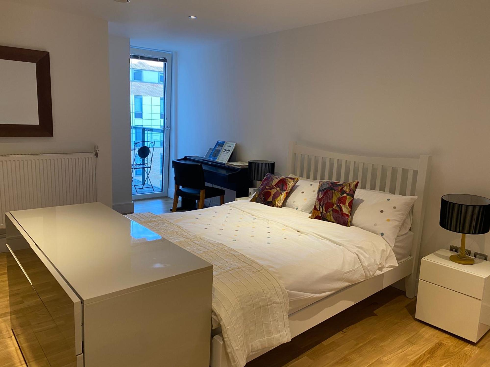 River View Spacious * London