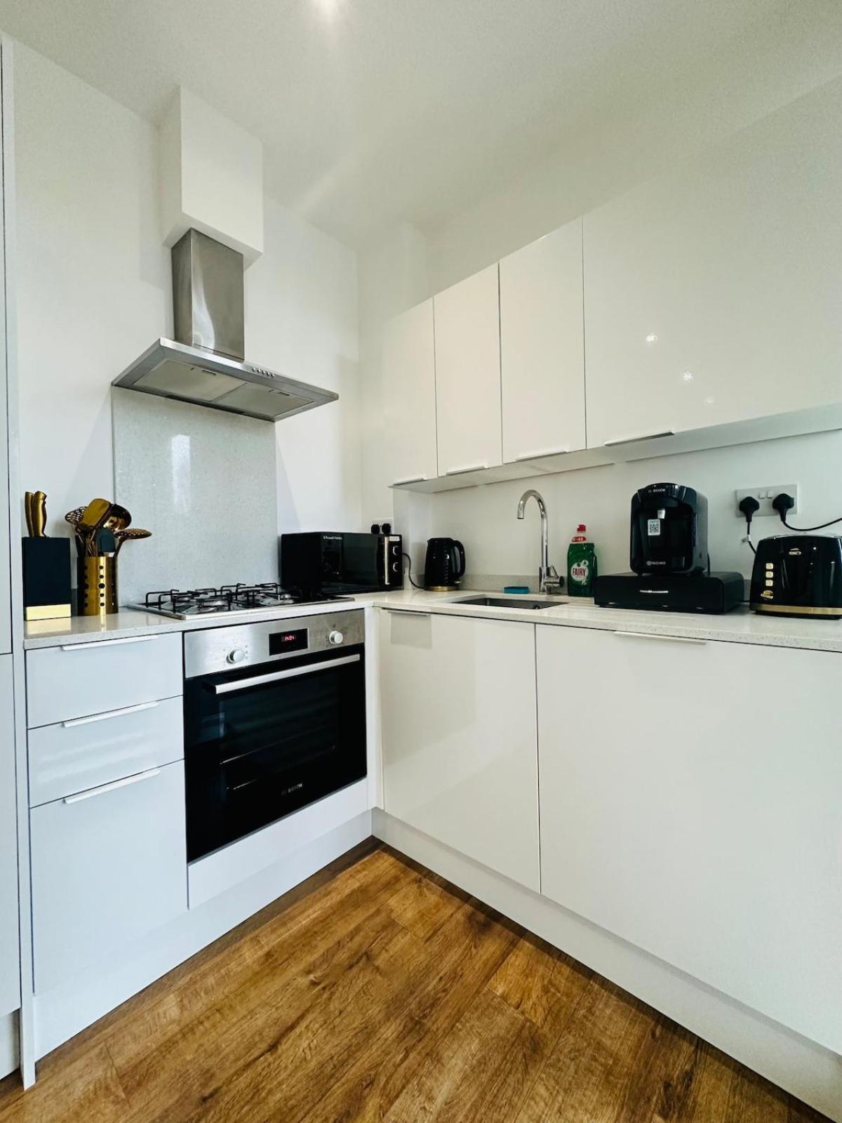 Apartment Spacious Close To Major Station