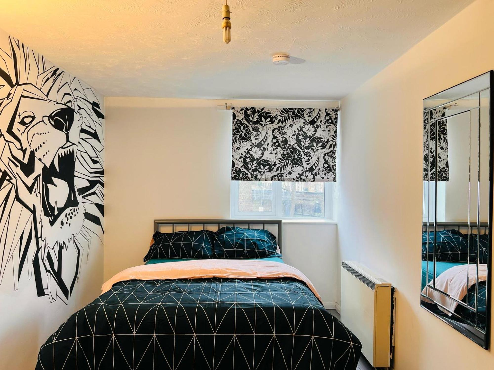 Appartement Charming 3-bedroom, Bow,