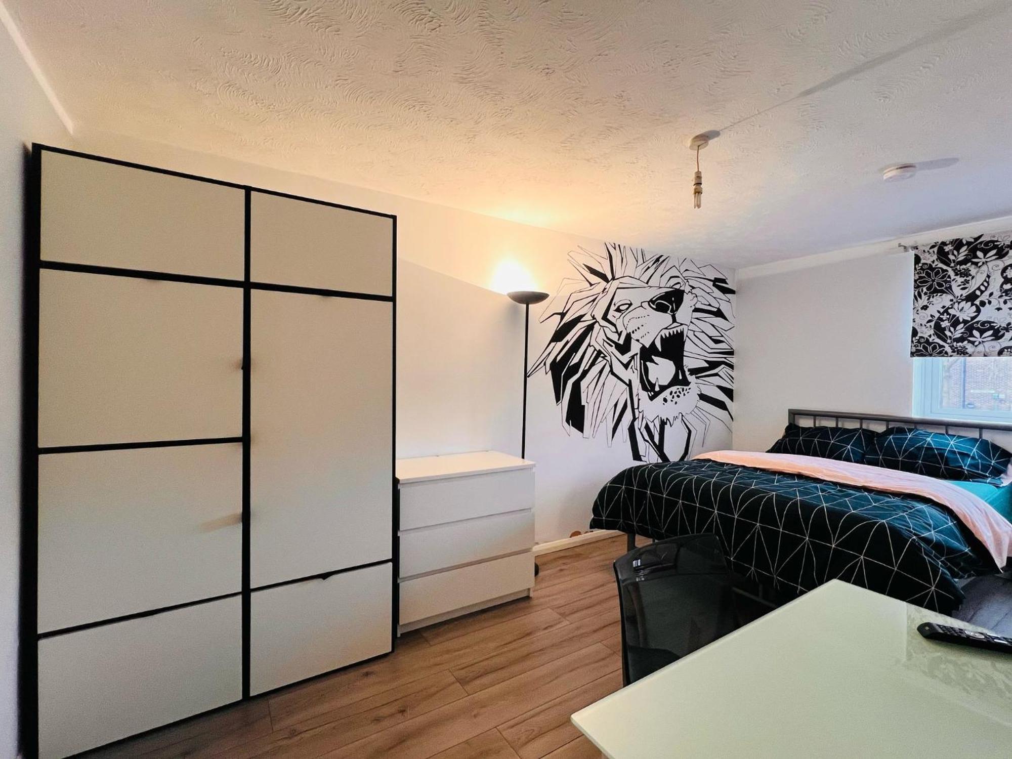 Charming 3-bedroom, Bow, Appartement
