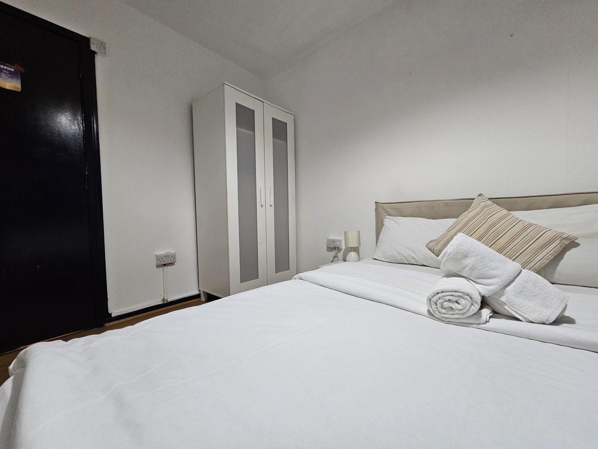 Gasthof Near Canary Wharf *