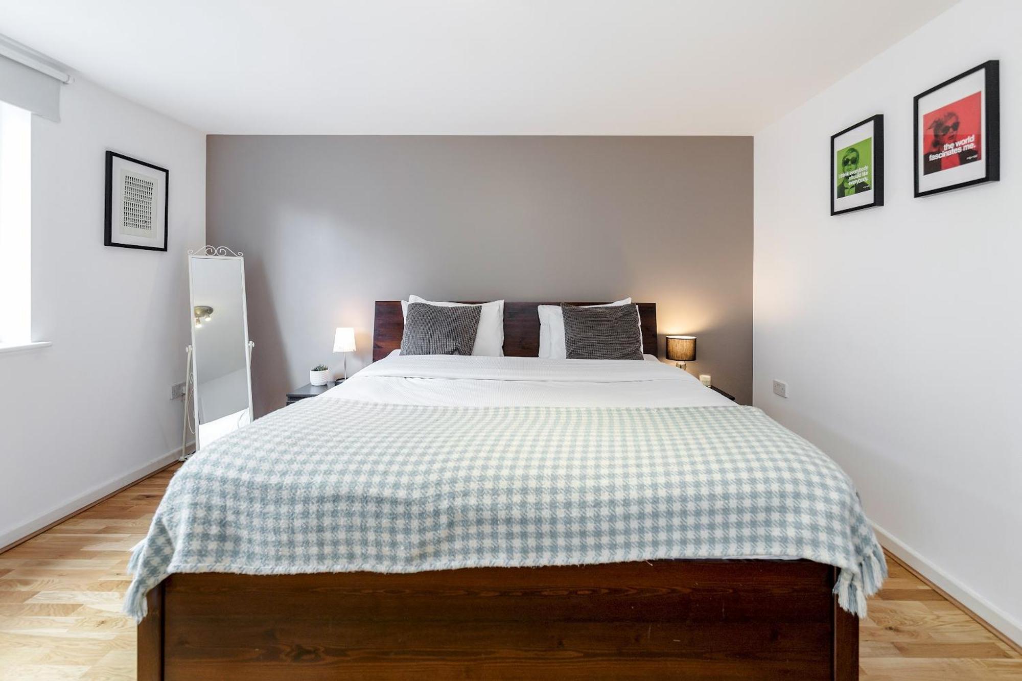 Shoreditch 2 Bed Flat By Basetogo Apartment *