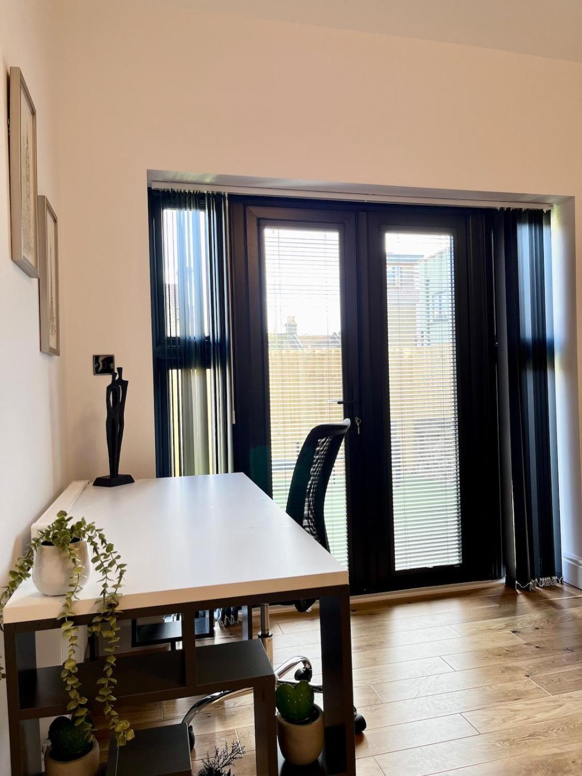 Luxury In East * London