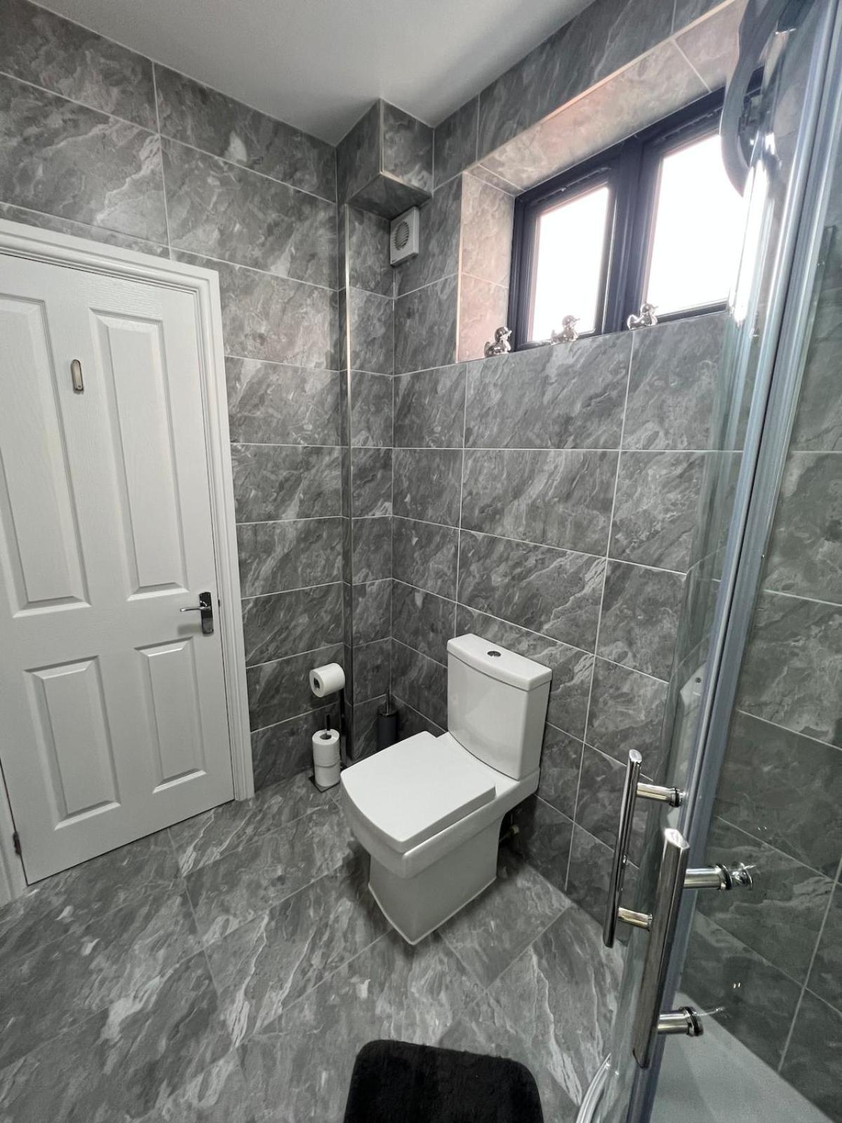 Luxury In East Apartment London