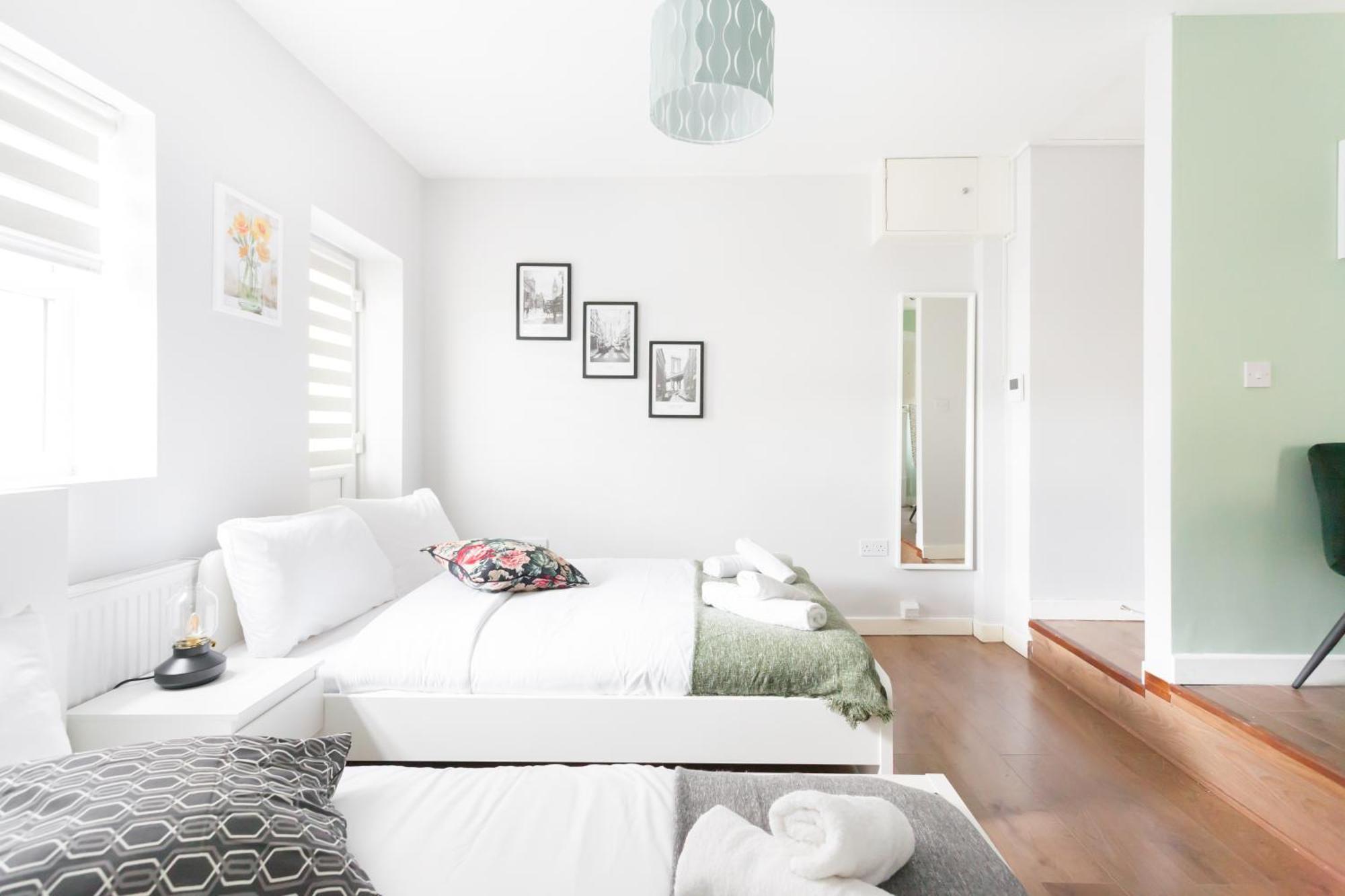 Lovely Flats In Dalston * Londen