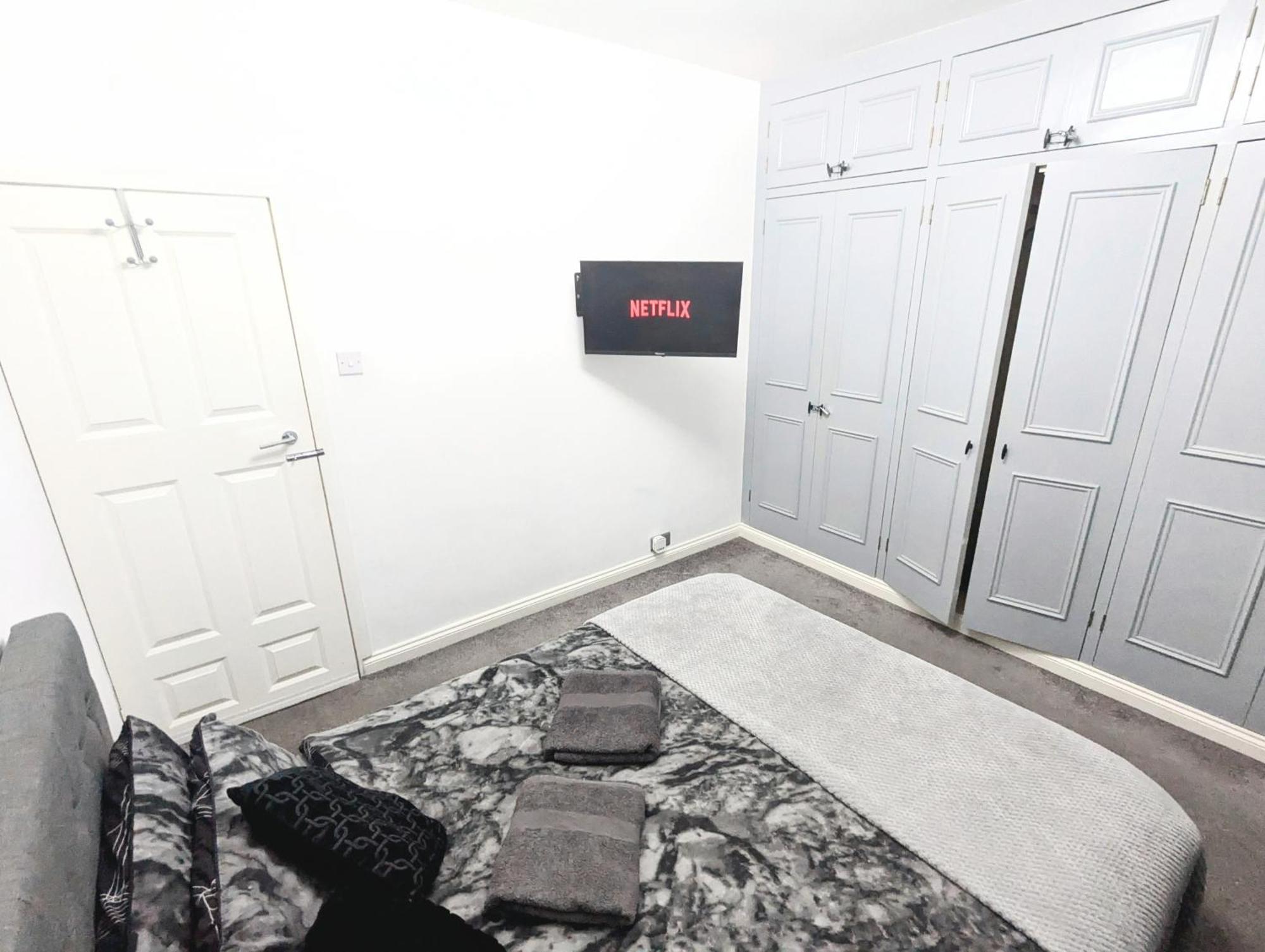 Lejlighed Bromley Serviced - Beckenham Place Park - - 2 Bed House - Free Parking - 2 Beds 1 Sofabed *