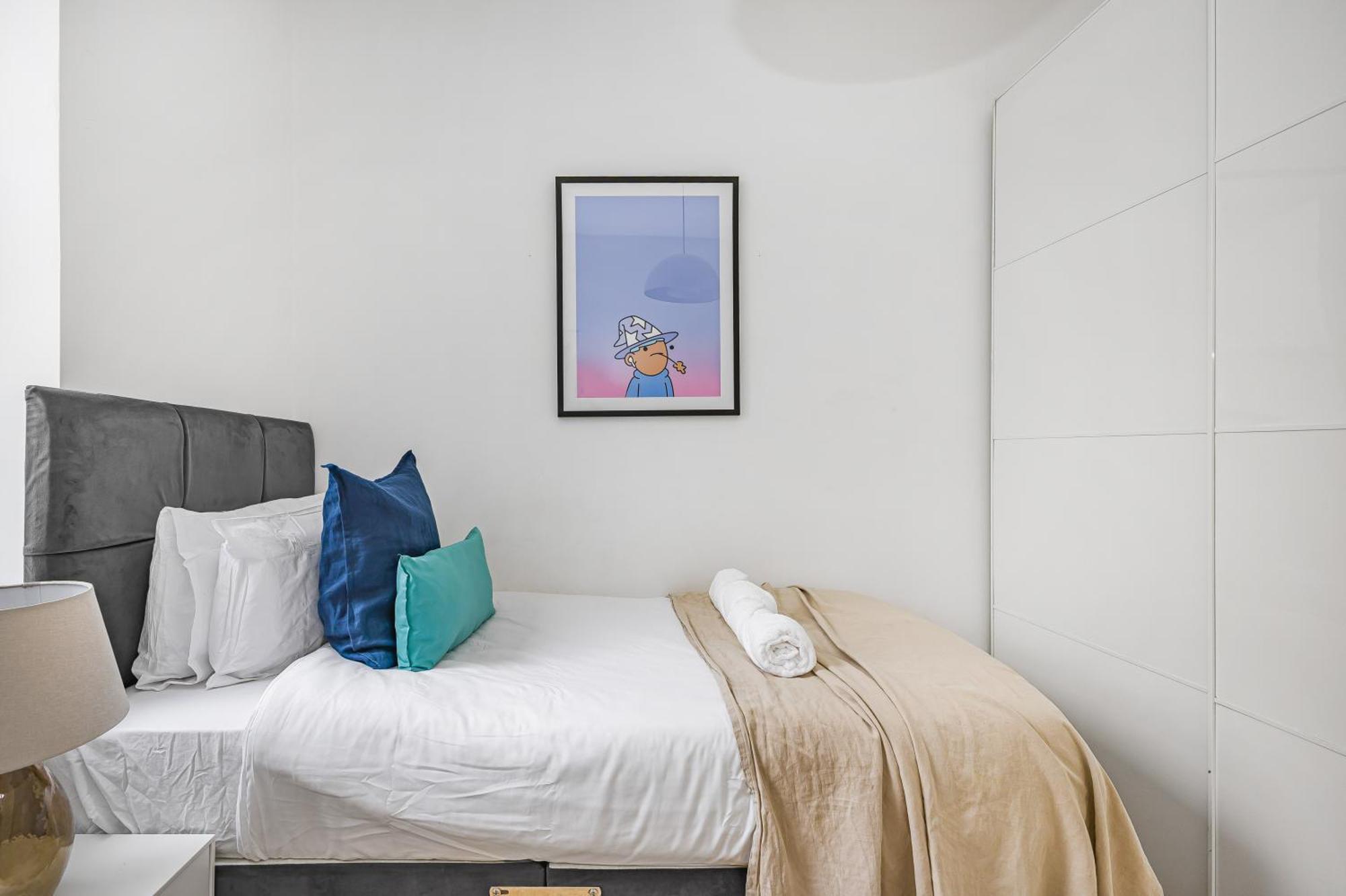 Great Eastern 2 By Artsy * Londra