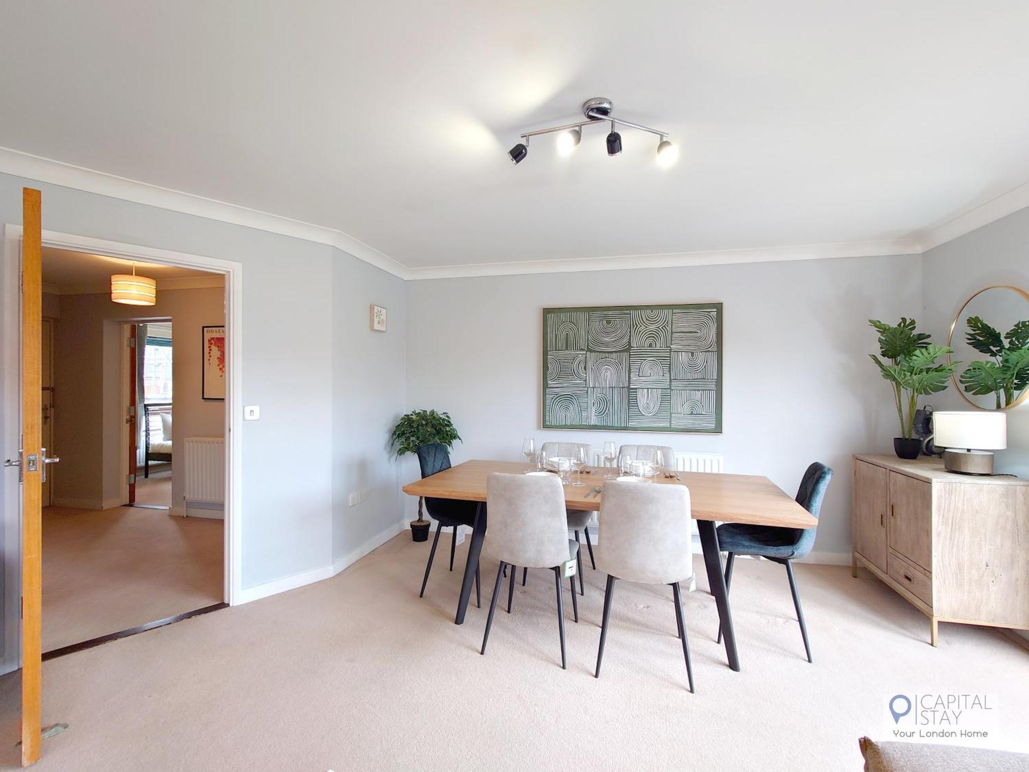 Fully Serviced Two Bed In Poplar Appartement