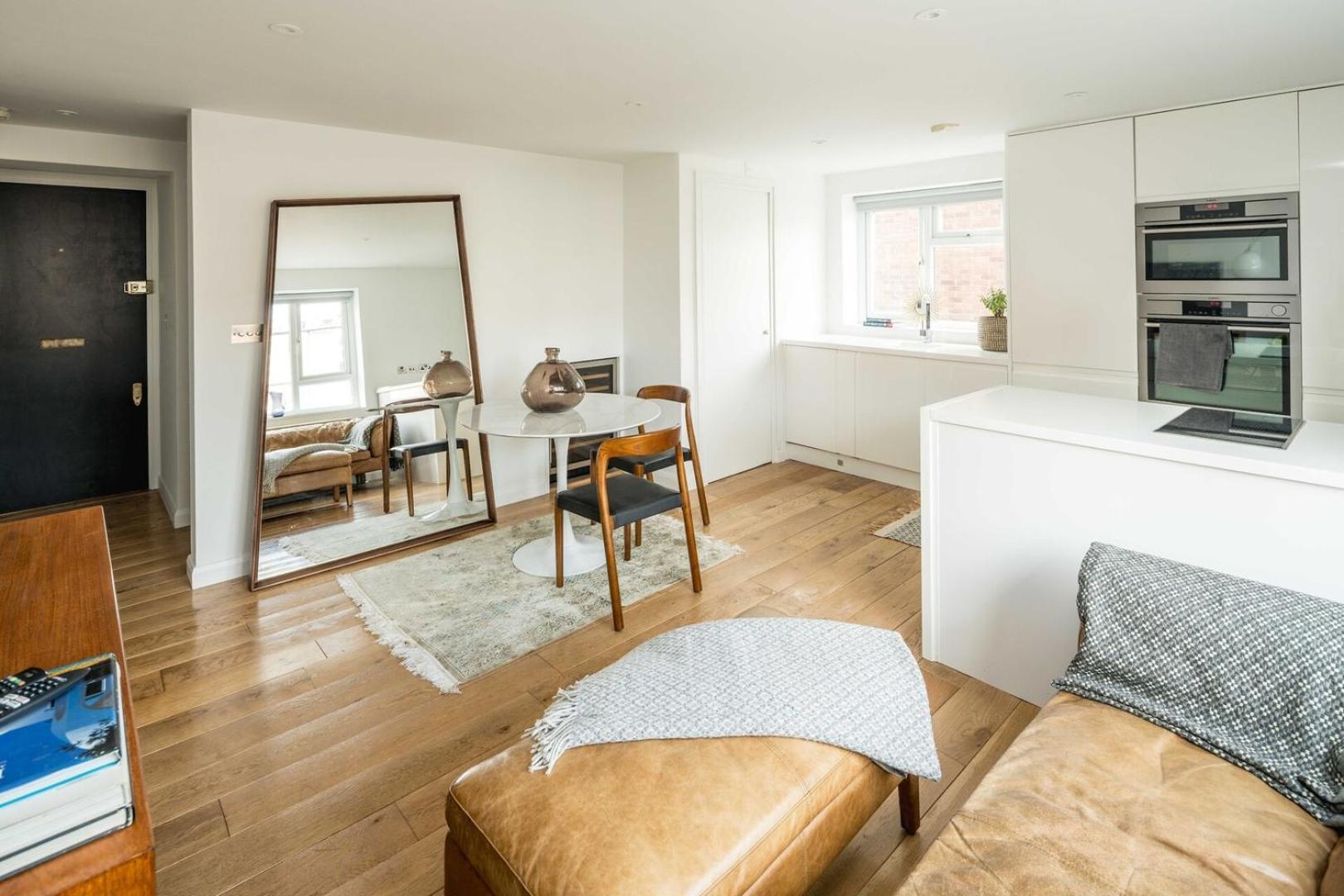 Stylish 1b Flat Near Tower Bridge Apartment London