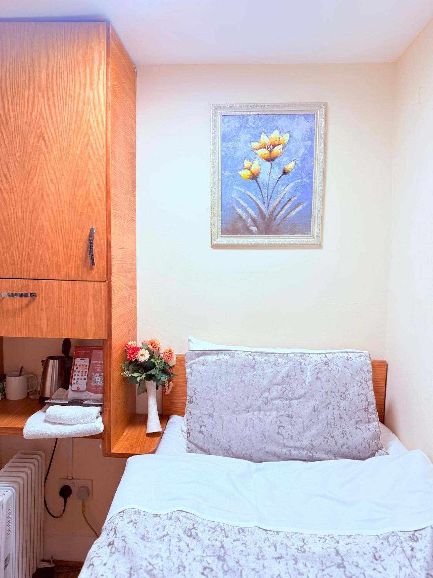 Europa House Hotel, Paddington 2* London