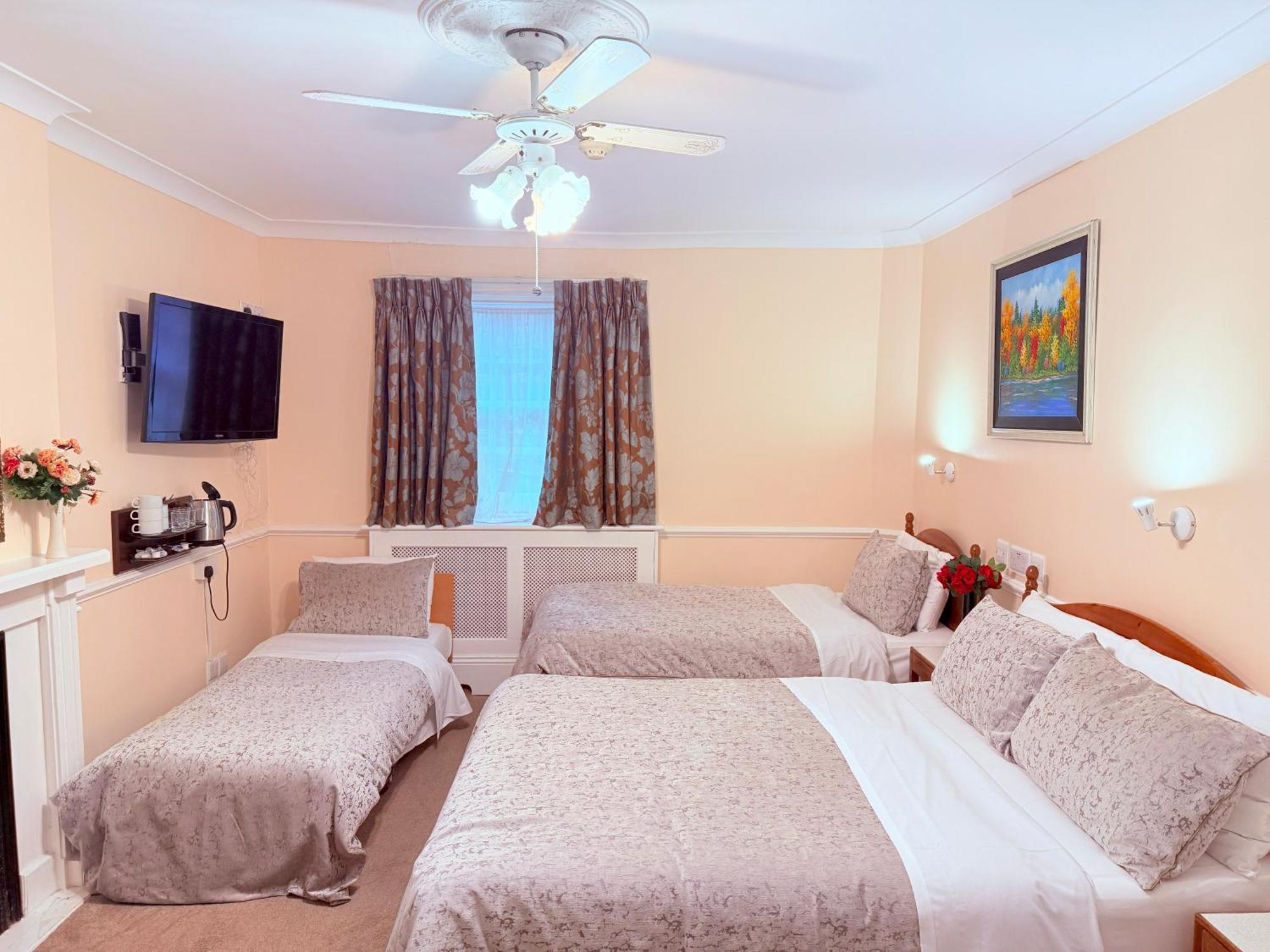 Europa House Hotel, Paddington 2*