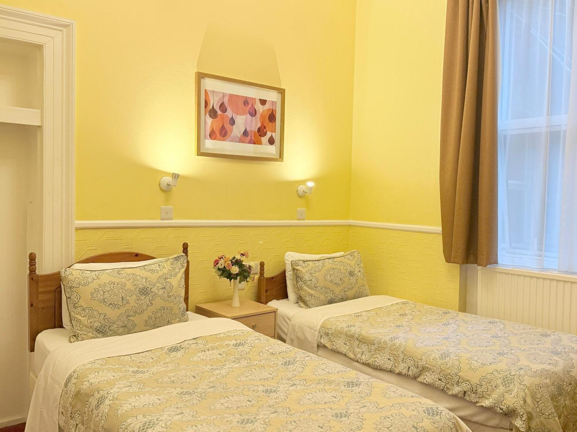 Europa House Hotel, Paddington 2*