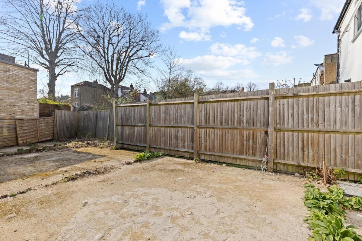 Stylish 3-bed Flat In Lewisham, Near Greenwich