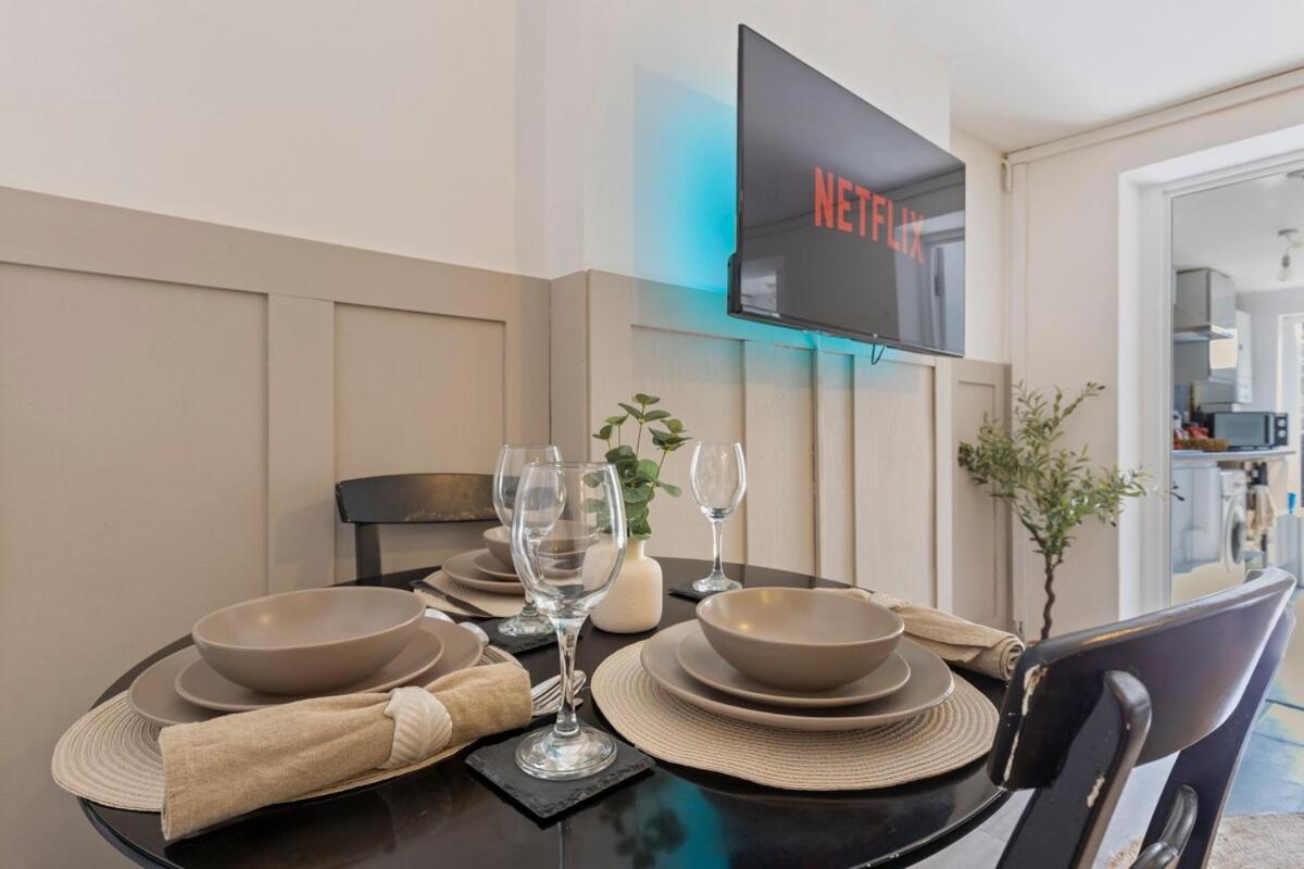 Apartment Stylish 3-bed Flat In Lewisham, Near Greenwich *