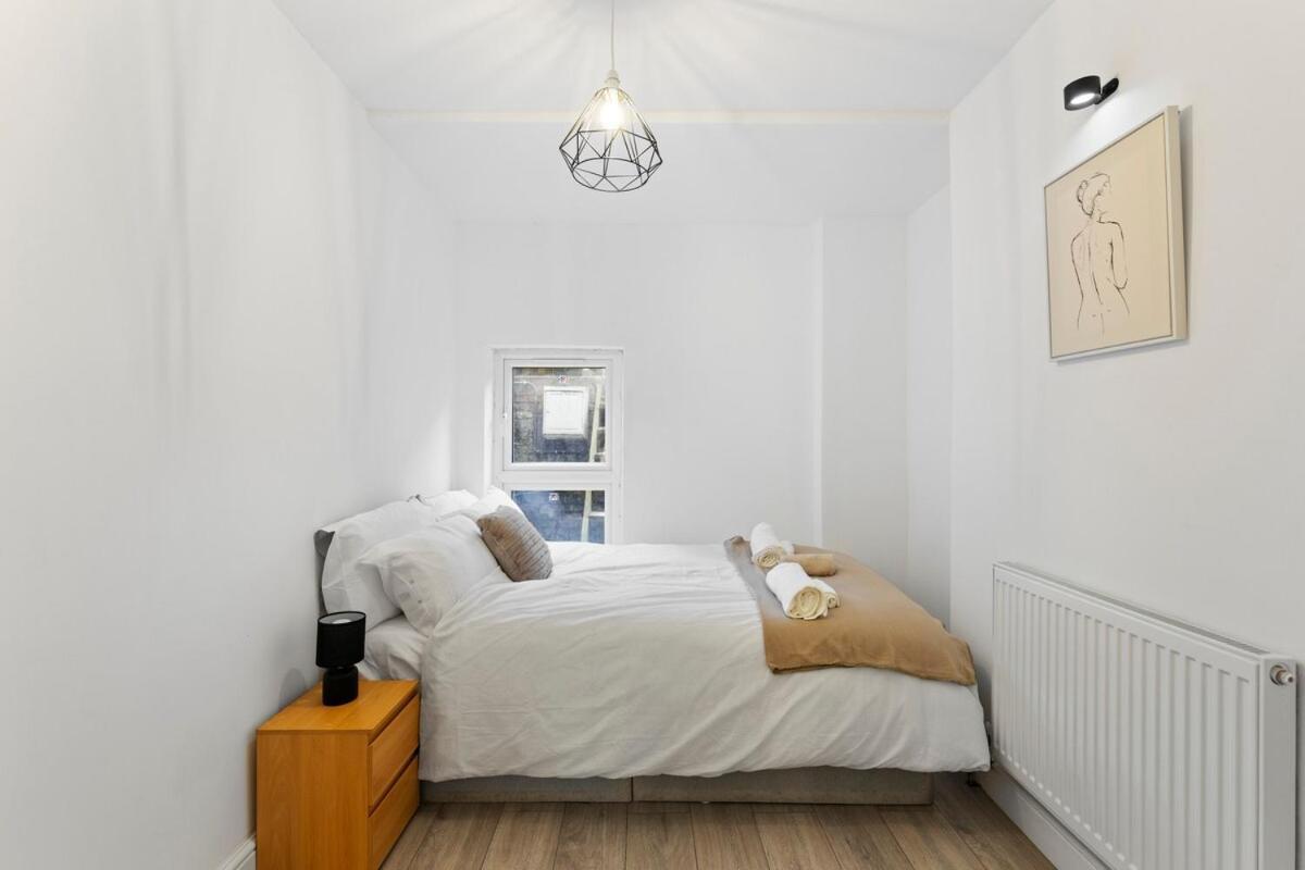 Stylish 3-bed Flat In Lewisham, Near Greenwich London