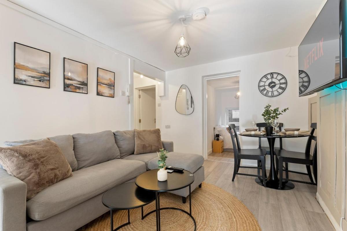 Stylish 3-bed Flat In Lewisham, Near Greenwich *