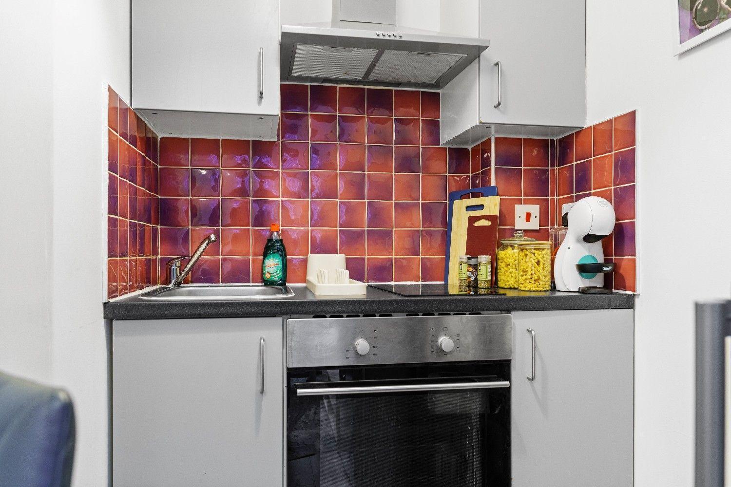 Affordable Studio, 1, 2 And 3 Bed In E14 Apartment