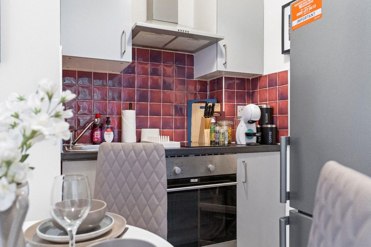Affordable Studio, 1, 2 And 3 Bed In E14 * London