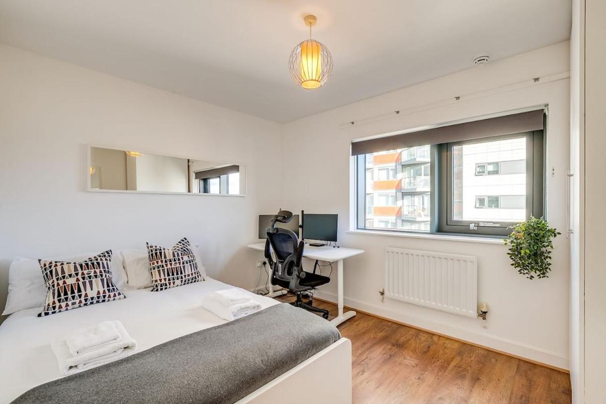 Appartamento 1br Riverside Stunning Thames View Near O2 Londra