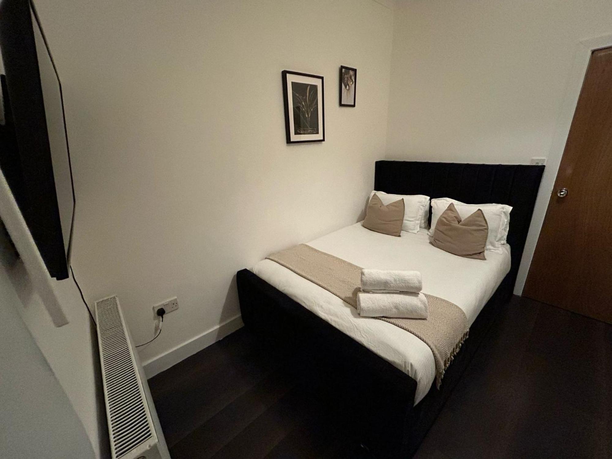 Affordable Studio, 1, 2 And 3 Bed In E14 Apartment