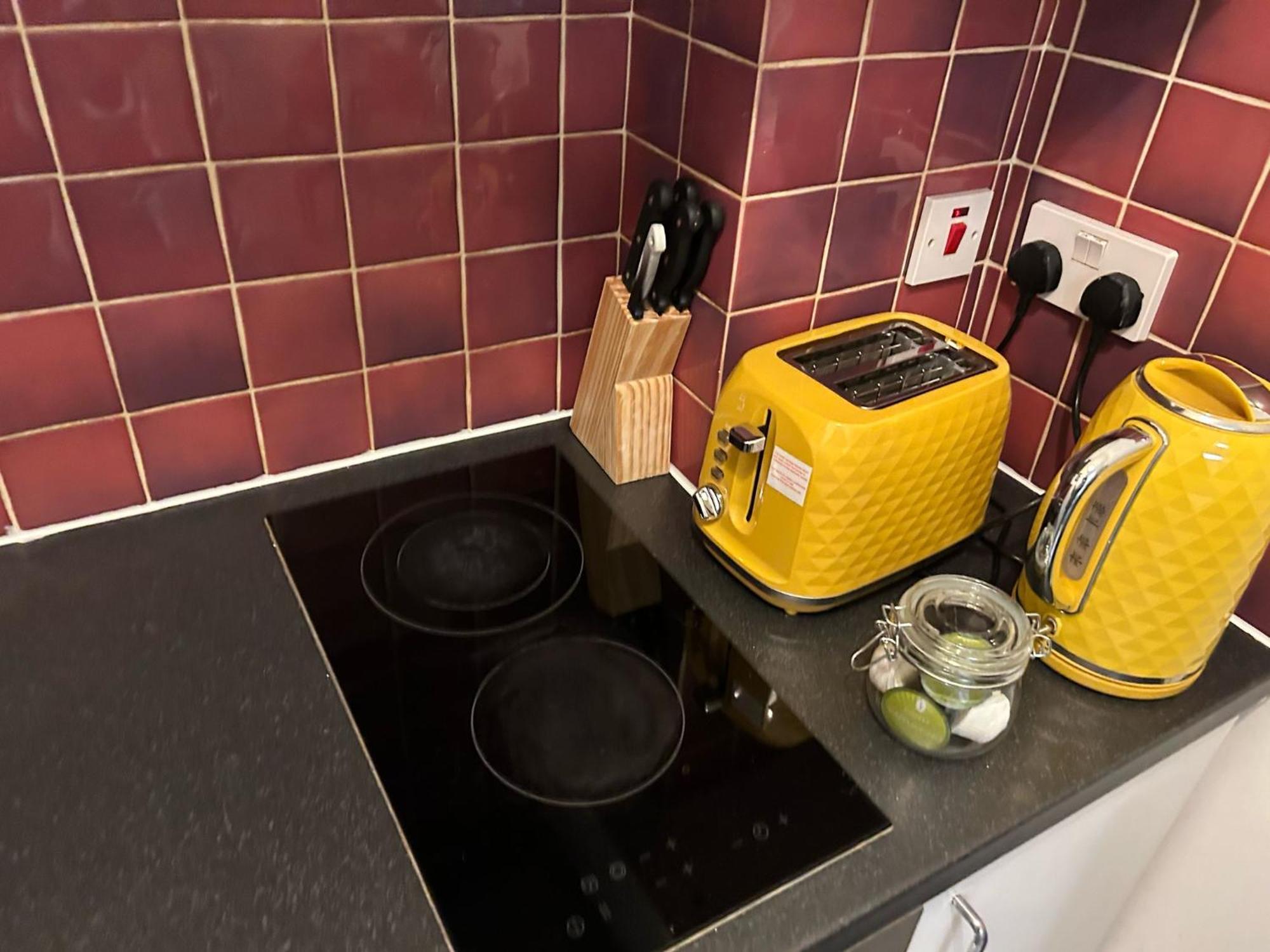 Affordable Studio, 1, 2 And 3 Bed In E14