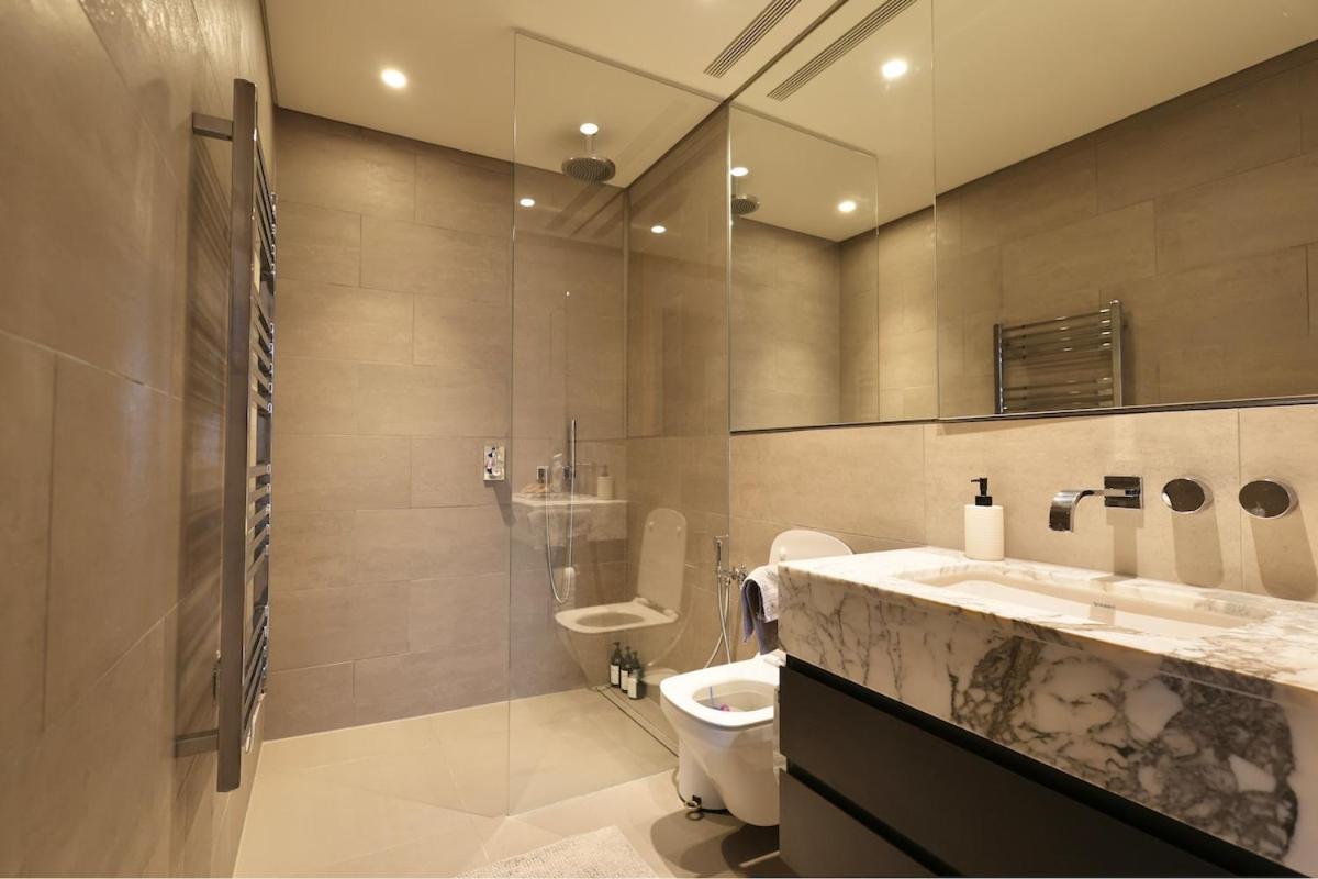 Apartment 2 Bedroom Luxury London