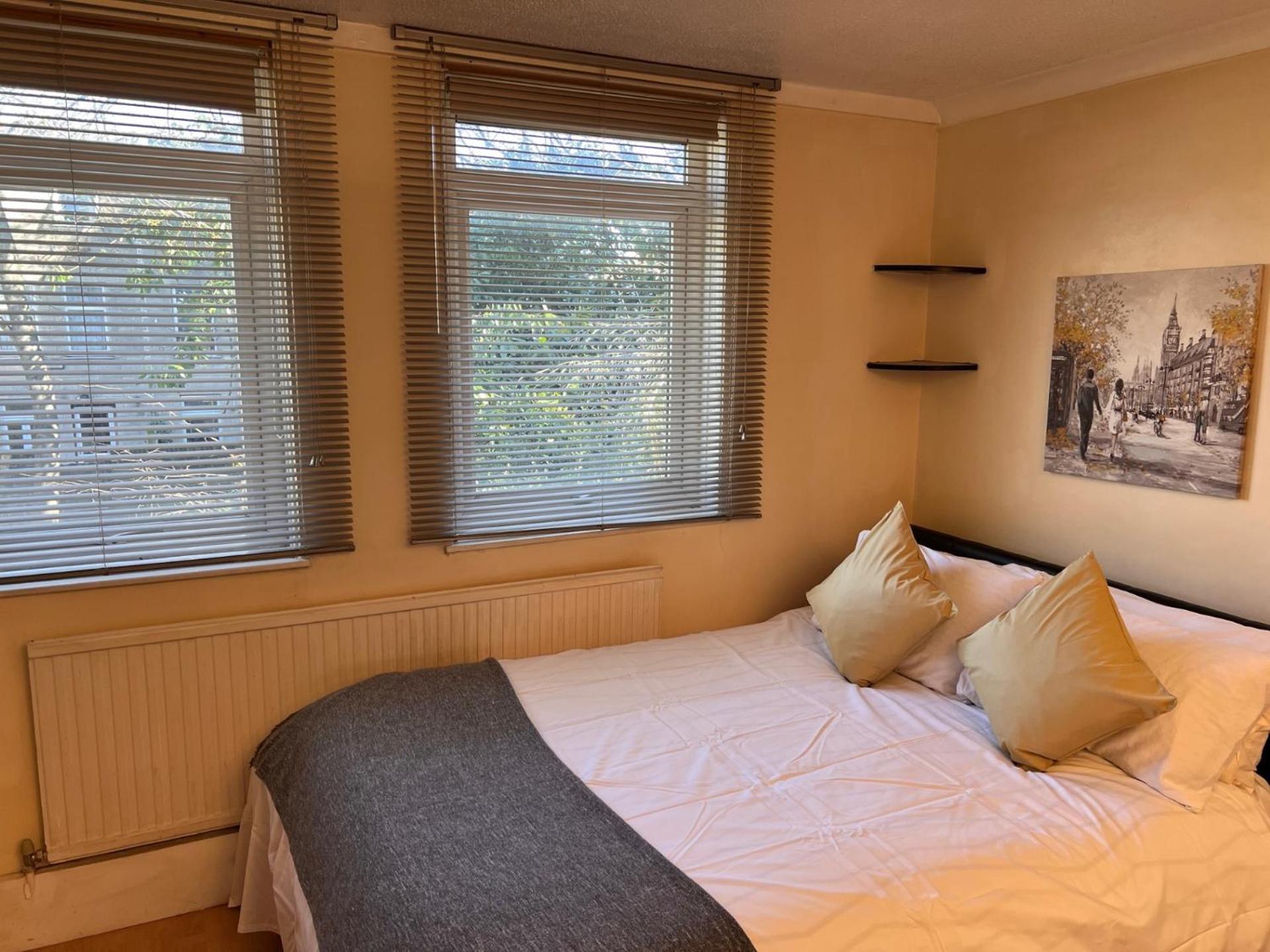 Guest house Newham London